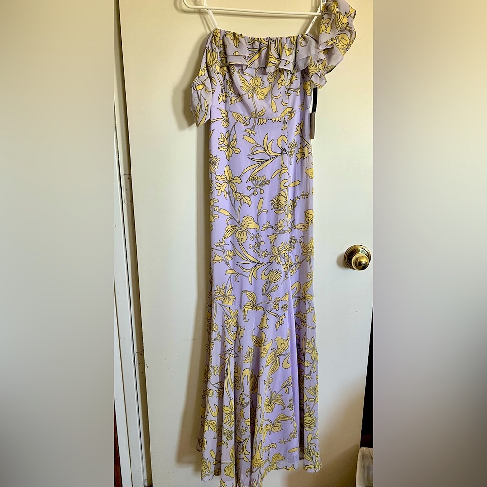 Lulus long off the shoulder dress new with tags. Purple and yellow accents - Picture 2 of 9